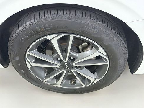 Used 2024 Kia Forte LXS image 28