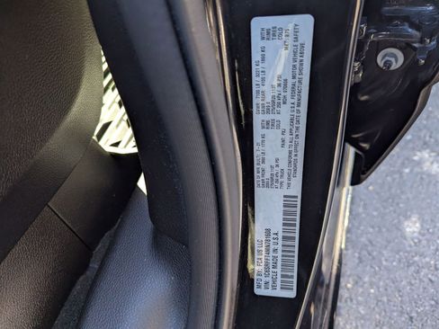 Used 2021 RAM 1500 Big Horn image 25