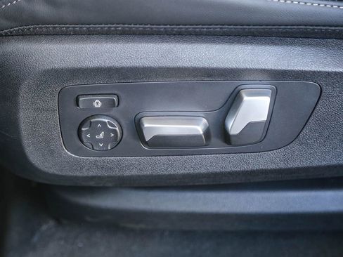 New 2026 BMW X6 xDrive40i w/ Premium Package AWD/4WD image 18