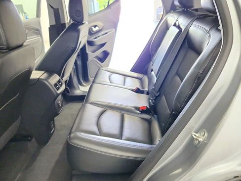 Used 2024 GMC Terrain SLT AWD/4WD image 24