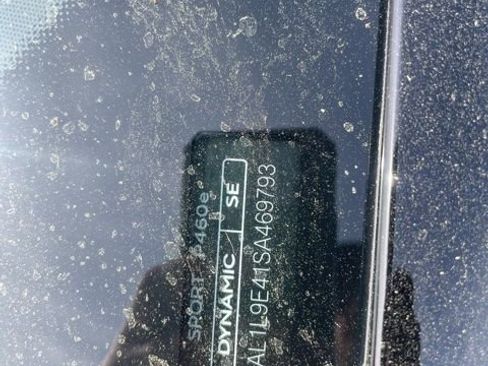 Used 2025 Land Rover Range Rover Sport Dynamic SE image 4