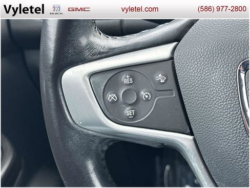 Used 2021 GMC Acadia SLT w/ Elevation Edition image 24