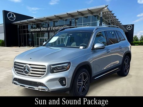 Used 2026 Mercedes-Benz GLB 250 image 1