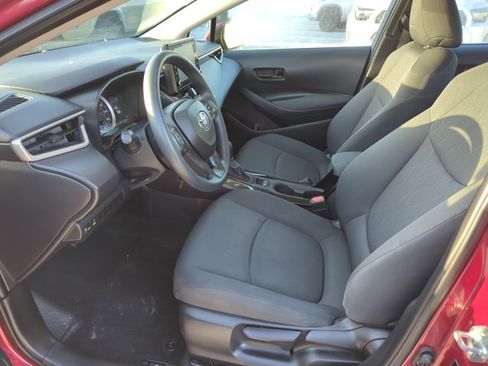 Used 2022 Toyota Corolla LE FWD image 10