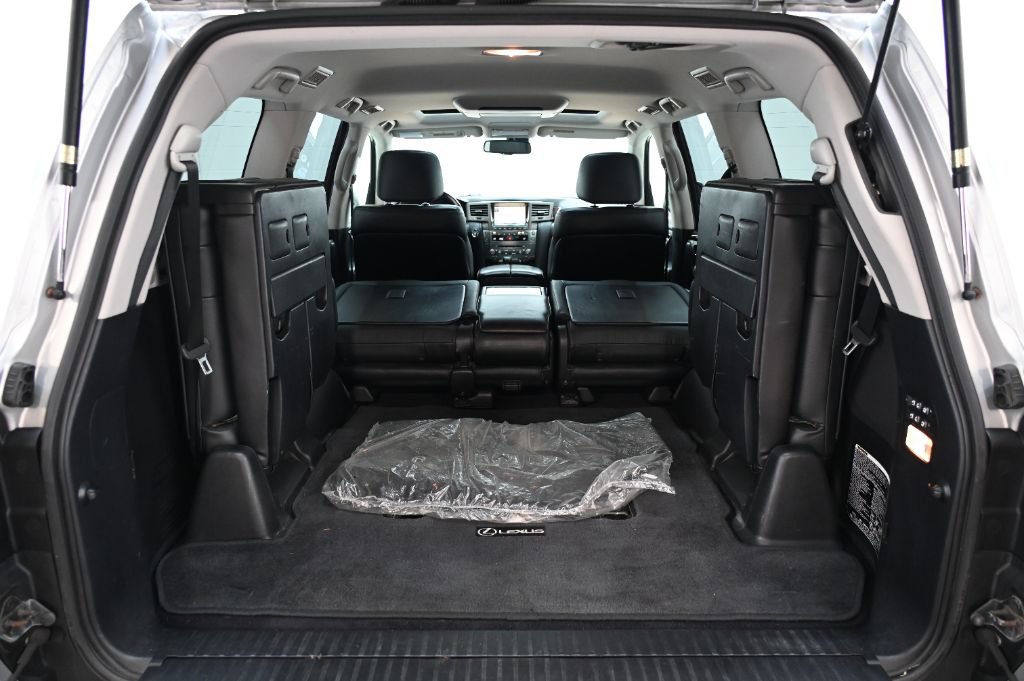 Used 2011 Lexus LX 570 4WD w/ Luxury Pkg image 54