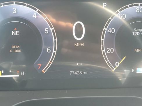 Used 2021 Jeep Grand Cherokee L Laredo w/ Luxury Tech Group I AWD/4WD image 23