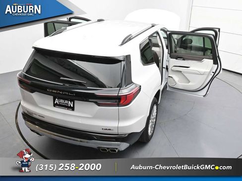 Used 2024 GMC Acadia Denali image 37