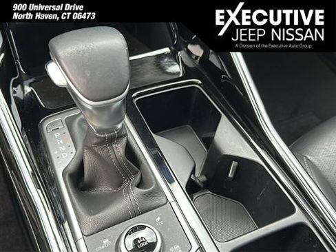 Used 2023 Kia Sorento SX image 19