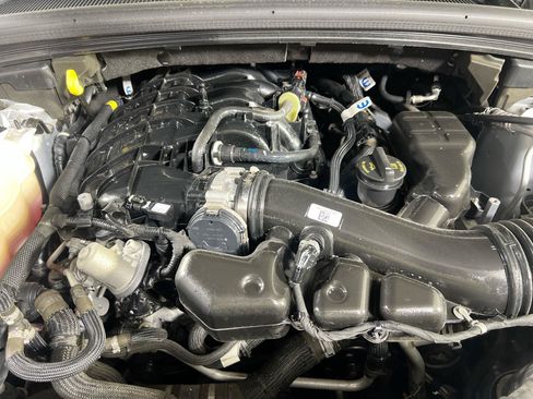Used 2023 Jeep Grand Cherokee L Laredo AWD/4WD image 30