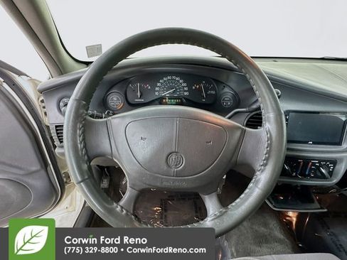 Used 2004 Buick Century Custom image 11