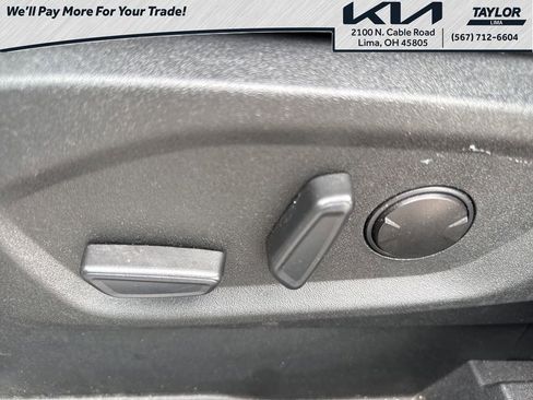 Used 2022 Ford Edge SEL image 25