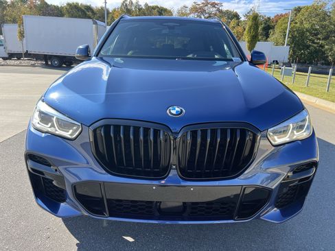Used 2023 BMW X5 M50i w/ Executive Package image 4