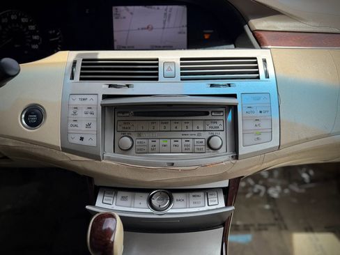 Used 2009 Toyota Avalon XL FWD image 12