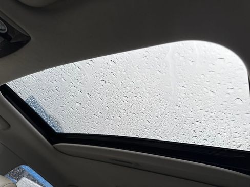 Used 2023 Kia Seltos SX w/ SX Sunroof Package image 28