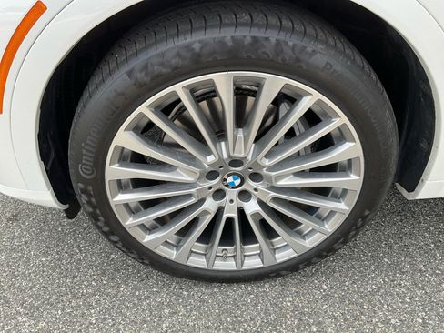Used 2024 BMW X7 xDrive40i AWD/4WD image 27