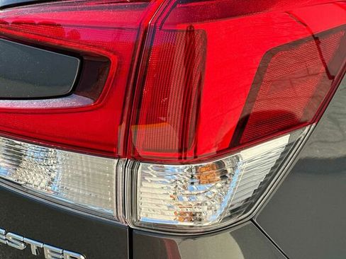 Used 2022 Subaru Forester Premium image 33