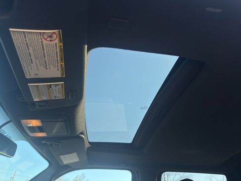 Used 2016 Ford F250 Platinum w/ FX4 Off-Road Package image 12