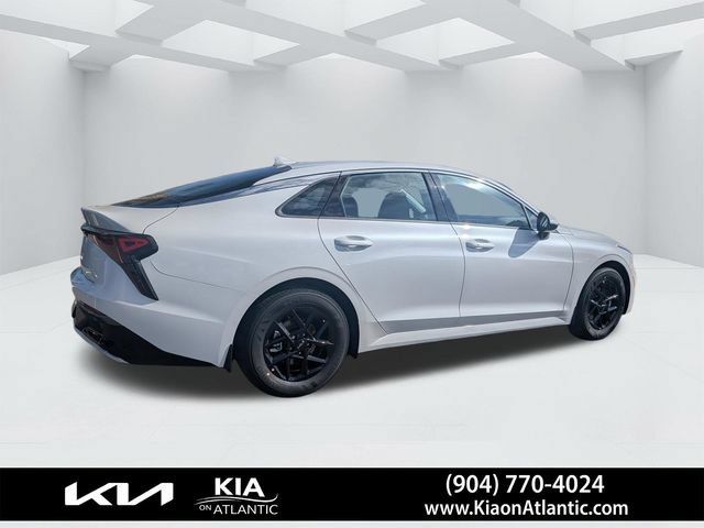 New 2026 Kia K5 LXS FWD image 3