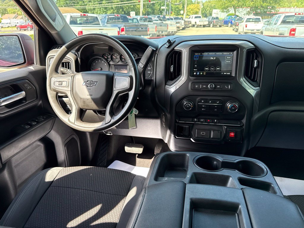 Used 2019 Chevrolet Silverado 1500 Custom Trail Boss w/ Custom Convenience Package AWD/4WD image 9