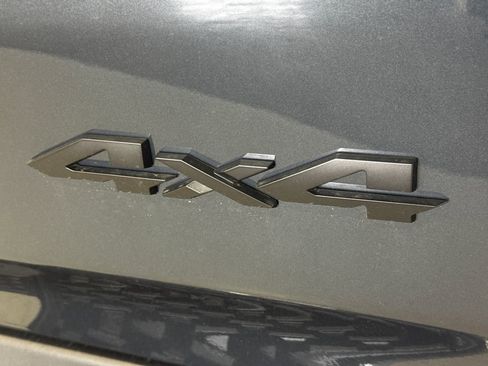 New 2026 RAM 1500 4x4 Crew Cab image 33