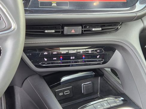 Used 2023 Buick Envision Essence w/ Sport Touring Package image 28