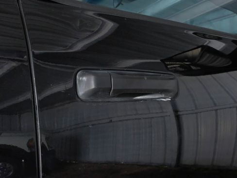 Used 2017 RAM 2500 Tradesman w/ Chrome Appearance Group image 41