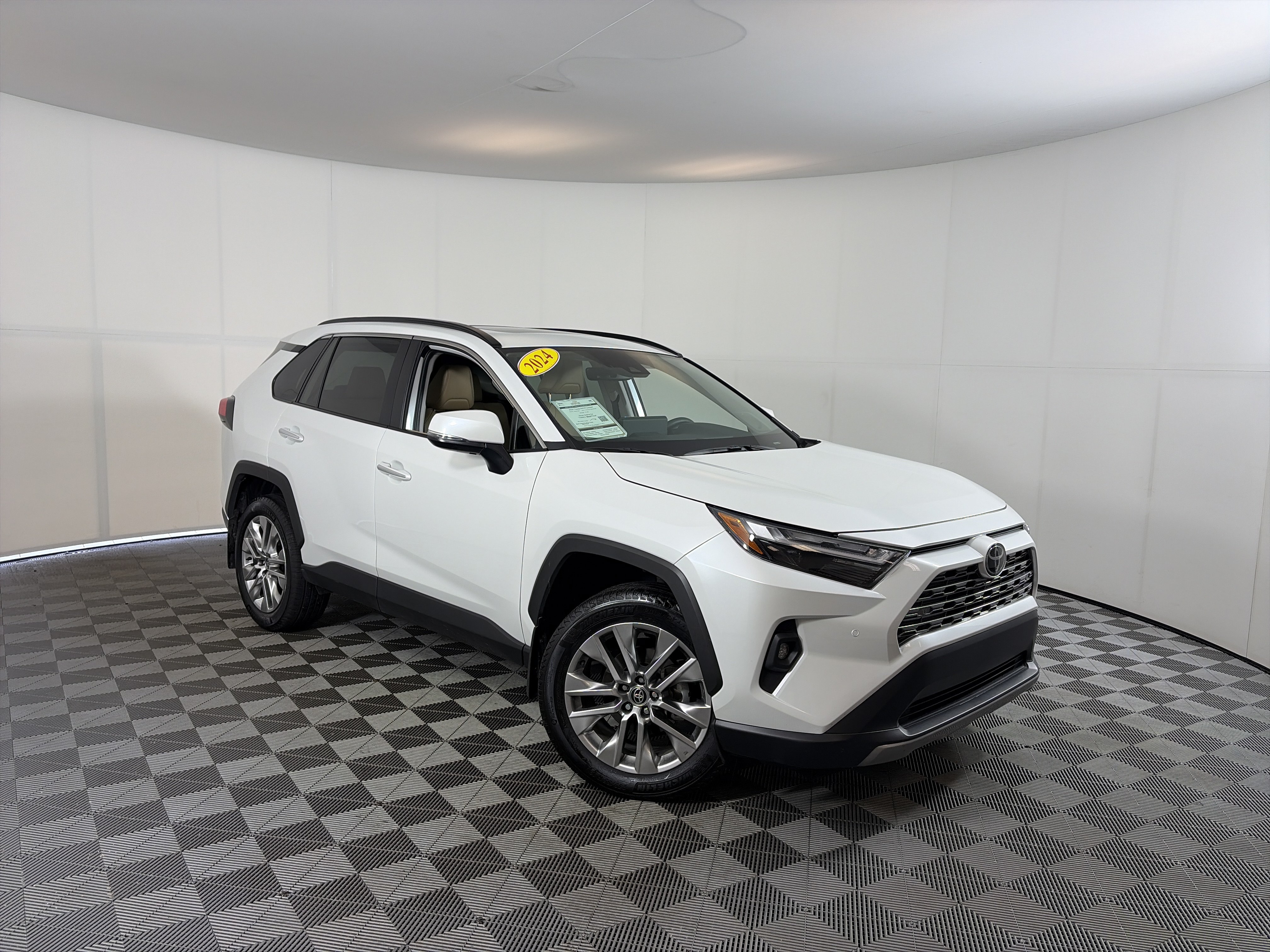 Used 2024 Toyota RAV4 Limited w/ Weather Package AWD/4WD image 1