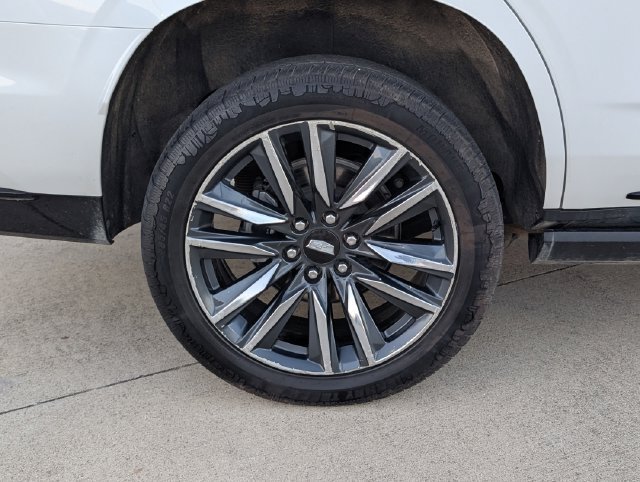 Used 2024 Cadillac Escalade Sport w/ Touring Package AWD/4WD image 7