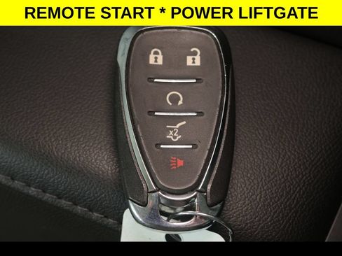 Used 2023 Chevrolet Traverse LT FWD image 11