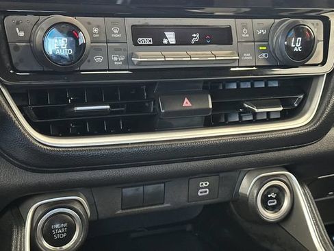 Certified 2025 Toyota Grand Highlander FWD image 26