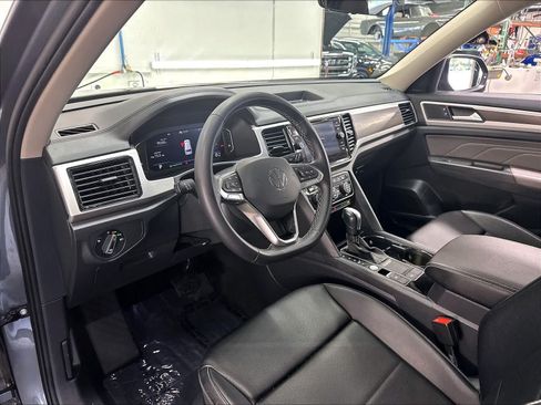 Used 2023 Volkswagen Atlas SE FWD image 20