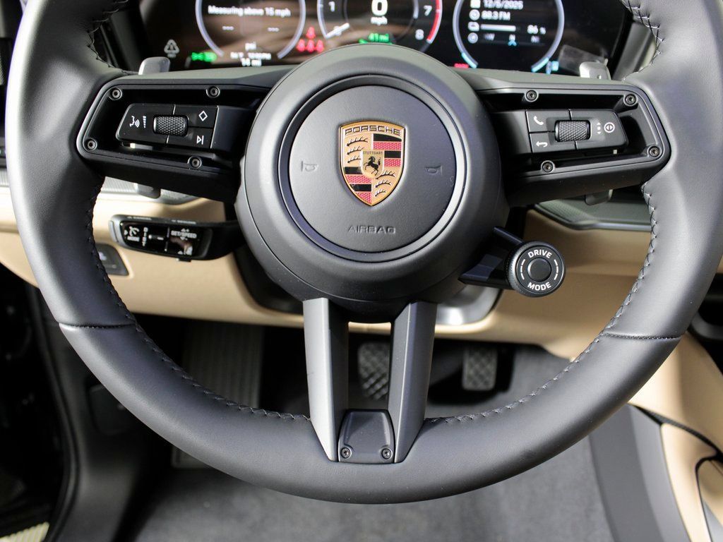 Certified 2026 Porsche Cayenne E-Hybrid AWD/4WD image 24