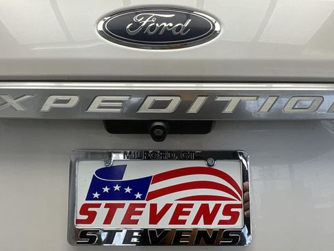 Used 2018 Ford Expedition Platinum image 22