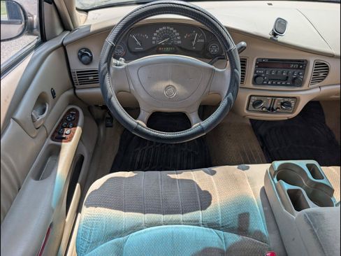 Used 2004 Buick Century Custom FWD image 8