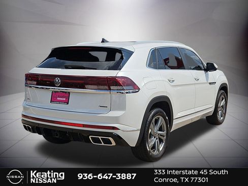 Used 2024 Volkswagen Atlas Cross Sport SEL R-Line AWD/4WD image 3