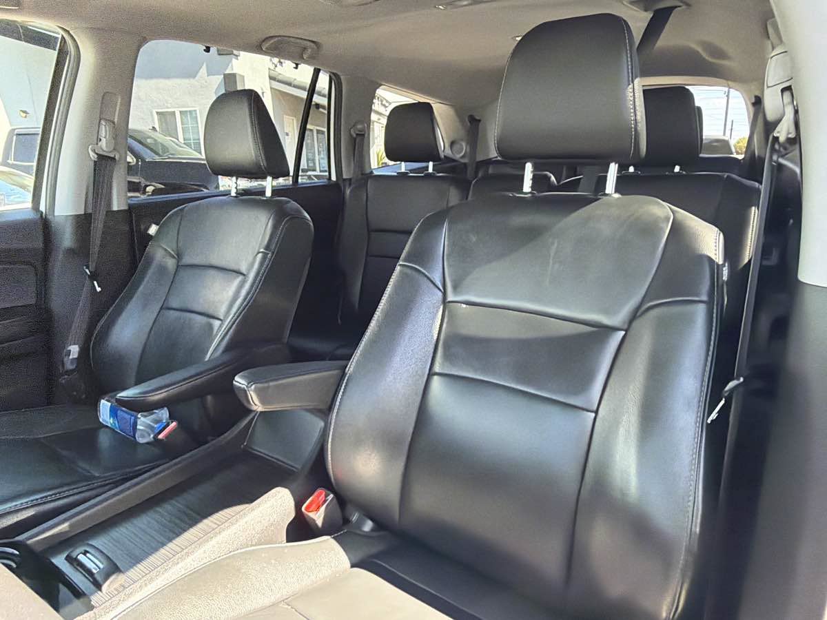 Used 2018 Honda Pilot Touring image 8