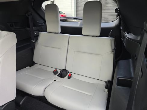 Used 2025 Mitsubishi Outlander SEL FWD image 42