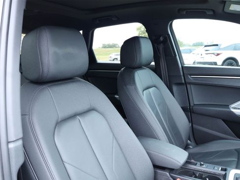 Used 2022 Audi Q3 2.0T Premium w/ Convenience Package image 14