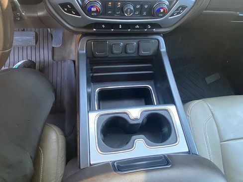 Used 2018 GMC Sierra 1500 SLT w/ SLT Premium Package image 17