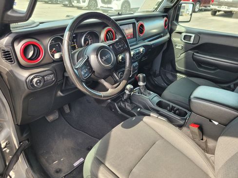 Used 2020 Jeep Gladiator Sport w/ Quick Order Package 24S AWD/4WD image 14