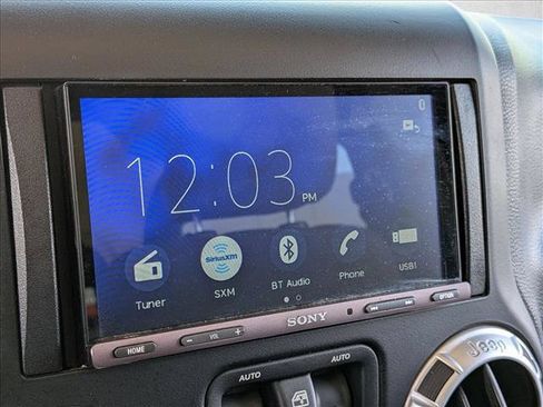 Used 2011 Jeep Wrangler Rubicon w/ Call of Duty Group AWD/4WD image 11