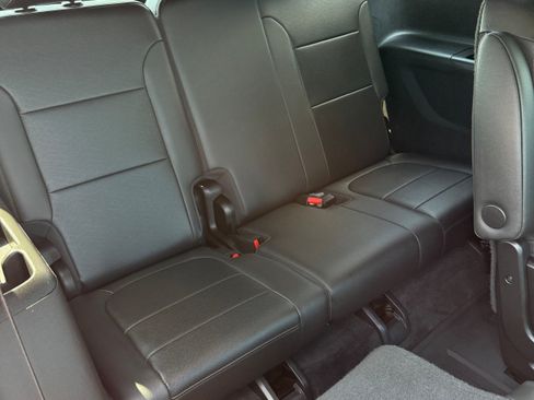 Used 2023 Chevrolet Traverse High Country w/ LPO, Floor Liner Package AWD/4WD image 13