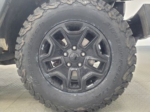 Used 2018 Jeep Wrangler Sport AWD/4WD image 31