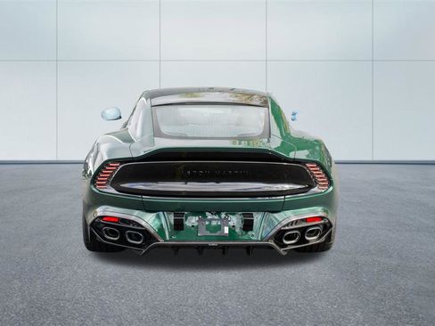 Used 2025 Aston Martin Vanquish RWD image 8
