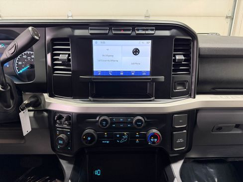 Used 2024 Ford F250 XLT w/ FX4 Off-Road Package AWD/4WD image 22
