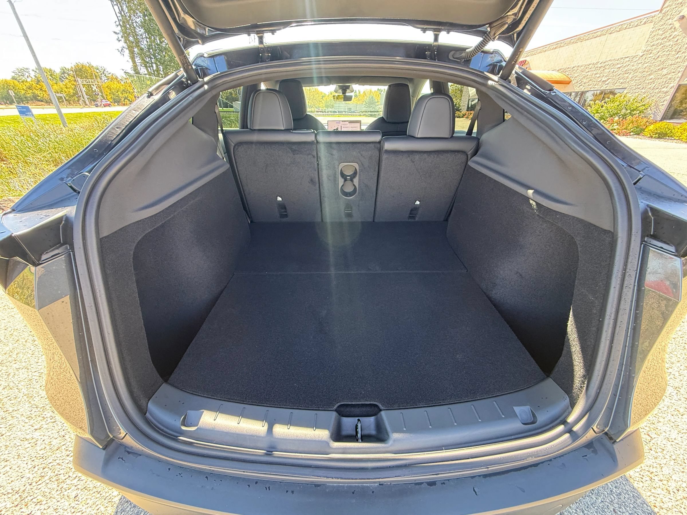 Used 2026 Tesla Model Y AWD image 15