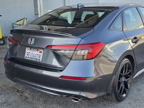 Used 2023 Honda Civic Sport image 12