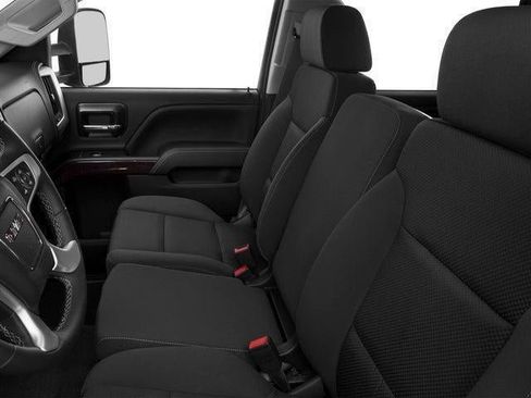 Used 2015 GMC Sierra 2500 SLE w/ SLE Preferred Package AWD/4WD image 9
