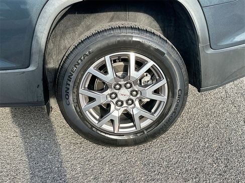 Used 2020 GMC Acadia SLT w/ Premium Package image 24