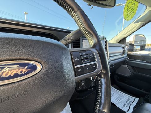 Used 2023 Ford F250 Lariat w/ Lariat Ultimate Package image 23